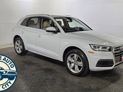 Used 2019 Audi Q5 2.0T Premium Plus w/ Premium Plus Package