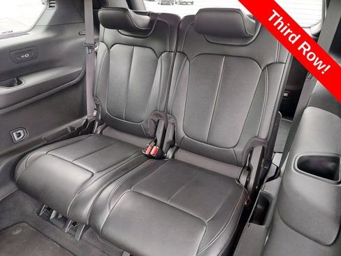 Used 2024 Jeep Grand Cherokee L Limited AWD/4WD image 20