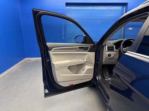Used 2023 Volkswagen Atlas SEL image 10