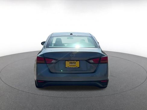 Used 2026 Nissan Altima 2.5 SV FWD image 10