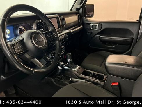 Used 2018 Jeep Wrangler Unlimited Sport S AWD/4WD image 15