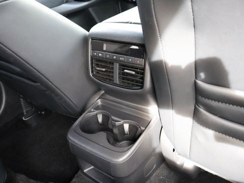 Used 2023 MAZDA CX-9 Touring image 15