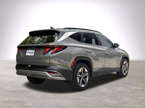Used 2026 Hyundai Tucson SEL FWD image 9