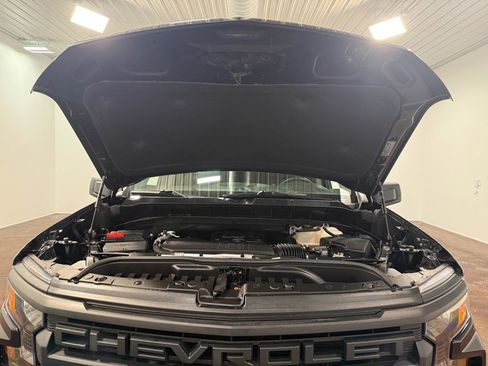 Used 2023 Chevrolet Silverado 1500 Custom image 19