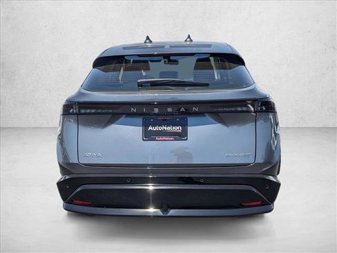 Used 2023 Nissan Ariya FWD image 6
