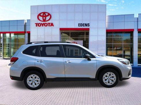 Used 2019 Subaru Forester w/ Alloy Wheel Package AWD/4WD image 2