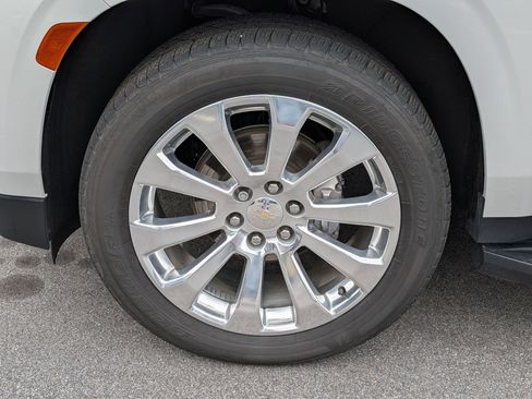 Used 2022 Chevrolet Tahoe Premier w/ Premium Package image 10