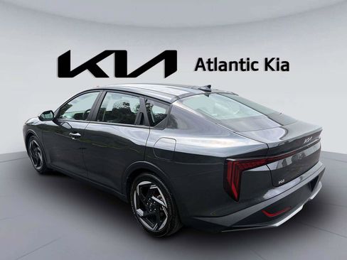 Certified 2025 Kia K4 EX FWD image 10