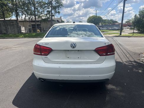 Used 2012 Volkswagen Passat 2.5 SE FWD image 6