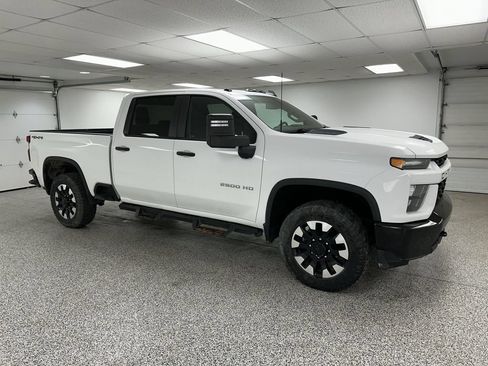 Used 2020 Chevrolet Silverado 2500 Custom w/ Custom Value Package AWD/4WD image 2