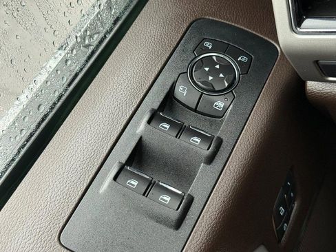 Certified 2019 Ford F150 King Ranch w/ Equipment Group 601A Luxury image 21