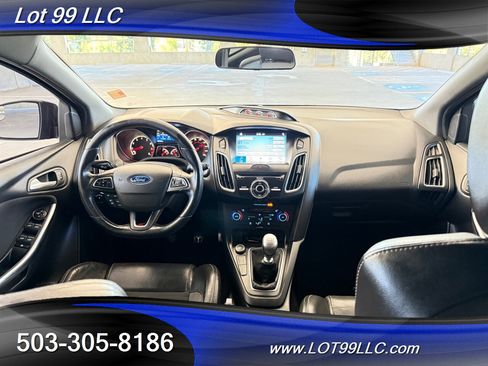 Used 2016 Ford Focus ST w/ Equipment Group 401A FWD image 10