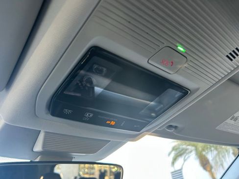 Used 2025 Volkswagen Tiguan S image 60