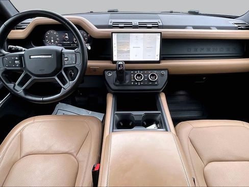 Used 2025 Land Rover Defender 110 X-Dynamic SE AWD/4WD image 14