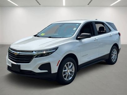 Used 2022 Chevrolet Equinox LS w/ LS Convenience Package