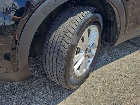 Used 2019 Kia Sorento FWD w/ LX Convenience Package image 31