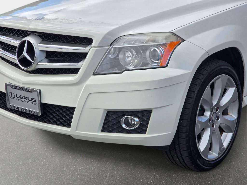 Used 2011 Mercedes-Benz GLK 350 2WD image 32