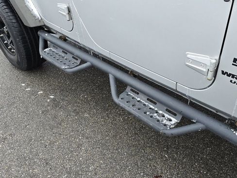 Used 2012 Jeep Wrangler Unlimited Sport image 12