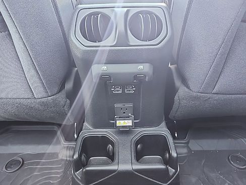 Certified 2024 Jeep Wrangler Sahara image 21