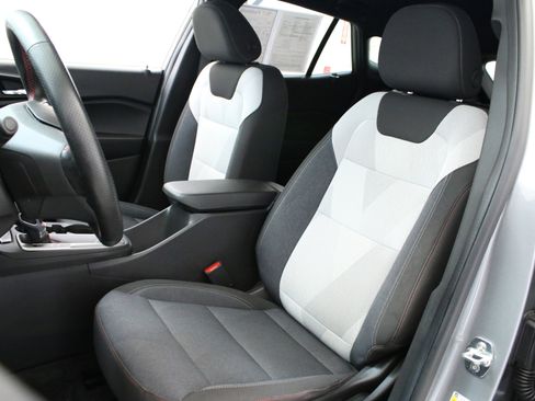 Certified 2024 Chevrolet Trax RS w/ Driver Confidence Package FWD image 24