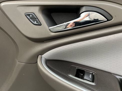 Used 2025 Chevrolet Malibu LT FWD image 29