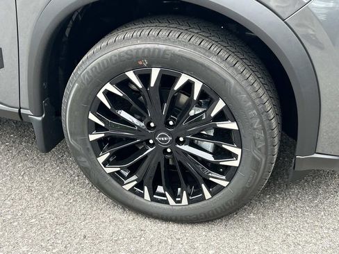 New 2026 Nissan Rogue SV AWD/4WD image 10