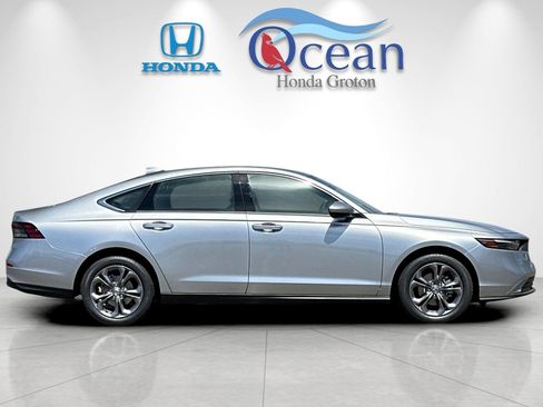 Used 2024 Honda Accord EX image 6