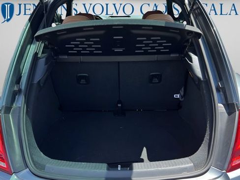 Used 2016 Volkswagen Beetle 1.8T Classic FWD image 9