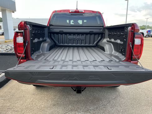 New 2026 GMC Canyon Elevation w/ Convenience Package image 25