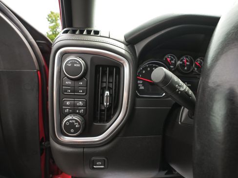 Used 2021 Chevrolet Silverado 1500 RST AWD/4WD image 26
