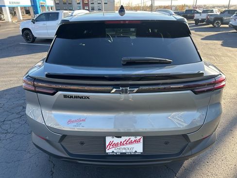 New 2026 Chevrolet Equinox EV LT w/ LPO, Blackout Package FWD image 6