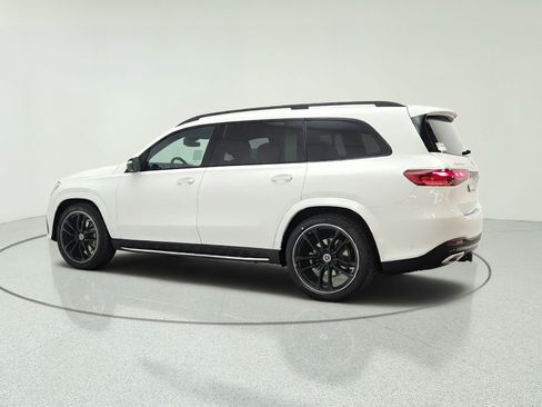 New 2026 Mercedes-Benz GLS 580 4MATIC image 7