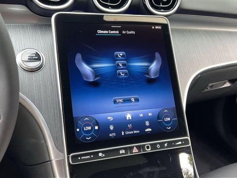 New 2025 Mercedes-Benz C 300 4MATIC Sedan image 19