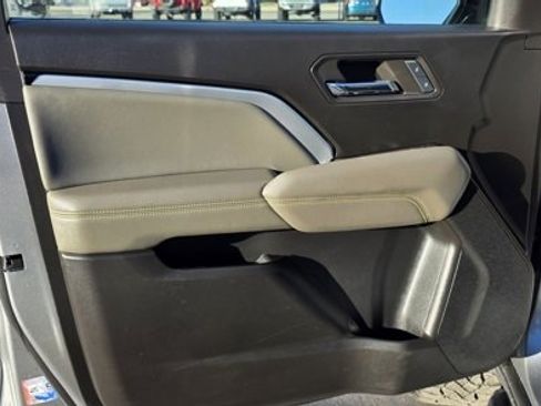 Used 2024 Chevrolet Colorado ZR2 w/ Technology Package image 7