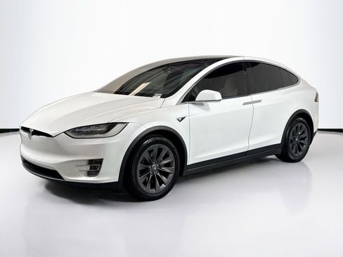 Used 2018 Tesla Model X 100D image 1