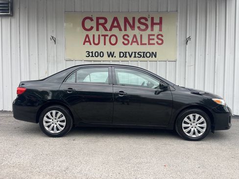 Used 2013 Toyota Corolla LE Special Edition image 2