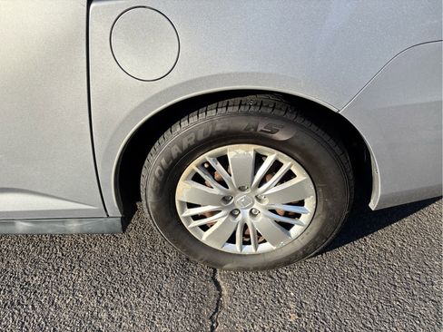 Used 2017 Honda Odyssey LX image 31