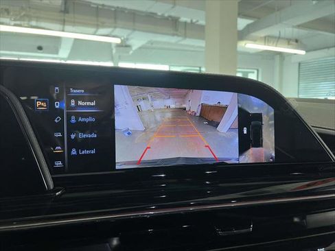 Certified 2024 Cadillac Escalade Sport w/ Touring Package image 31