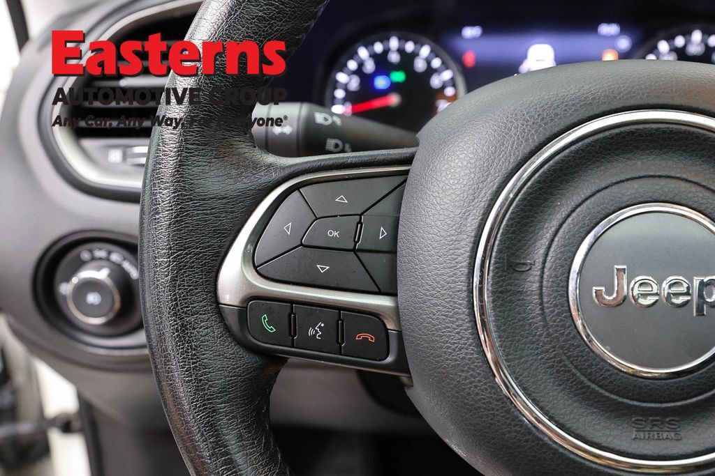 Used 2022 Jeep Renegade Limited w/ Sun, Sound & Wheels Group AWD/4WD image 17