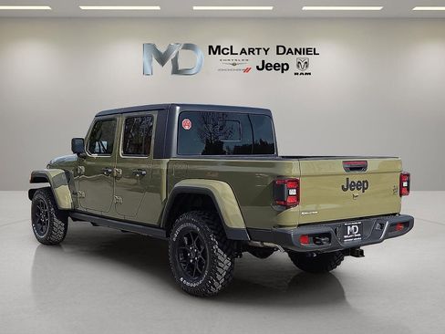 New 2026 Jeep Gladiator Willys AWD/4WD image 4