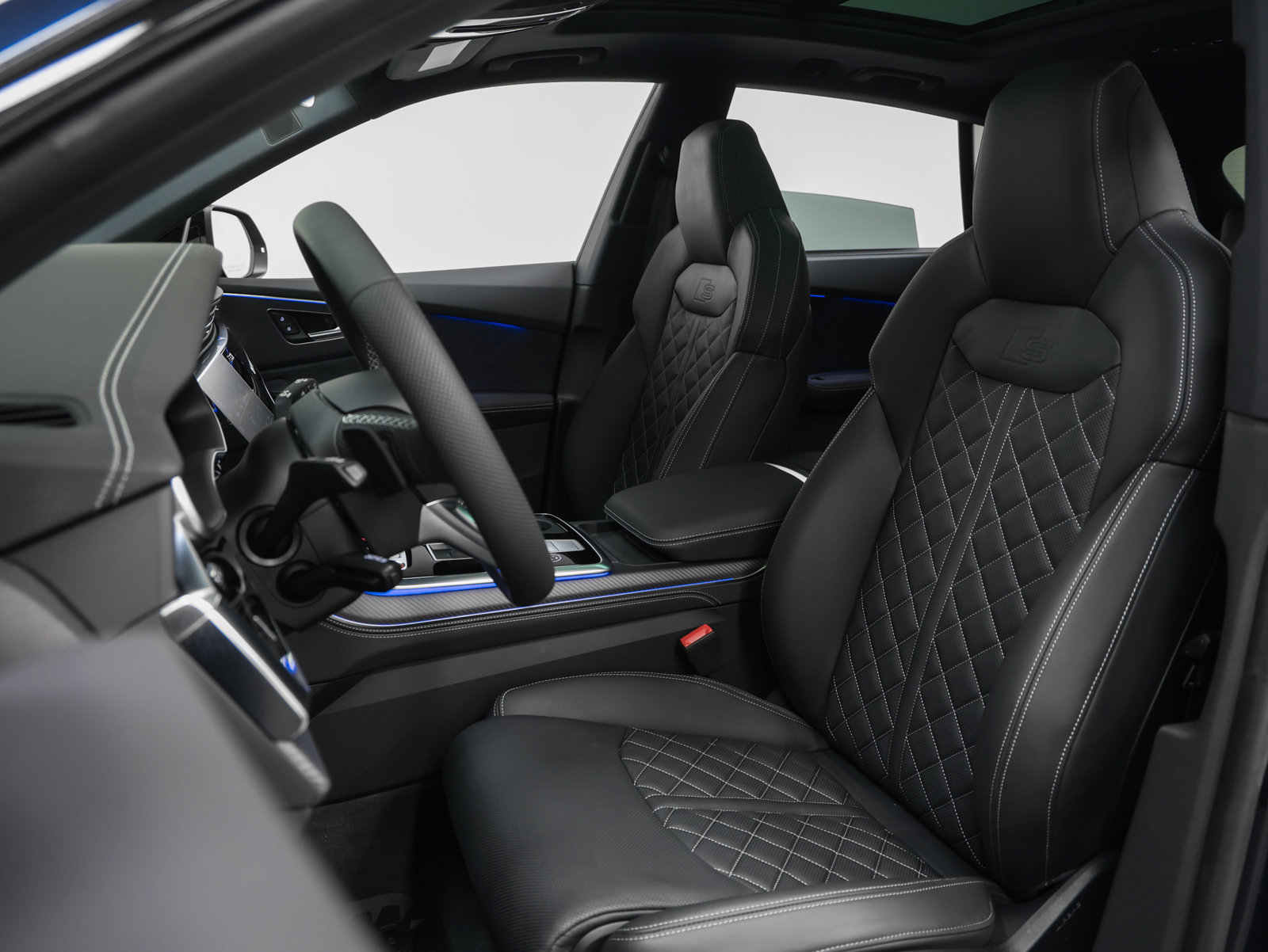 Used 2026 Audi SQ8 Premium Plus AWD/4WD image 5