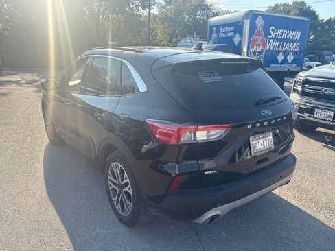 Used 2020 Ford Escape SEL FWD image 3