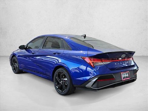 Certified 2026 Hyundai Elantra SEL FWD image 9