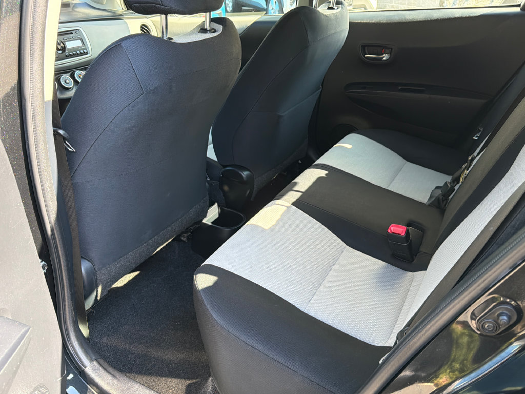 Used 2012 Toyota Yaris LE FWD image 13