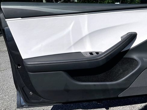 Used 2025 Tesla Model 3 Long Range RWD image 27