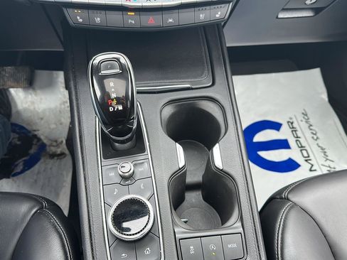 Used 2020 Cadillac XT4 Premium Luxury image 17