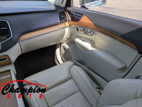 Used 2019 Volvo XC90 T6 Inscription w/ Luxury Package image 23
