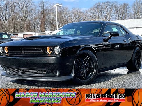 Used 2021 Dodge Challenger R/T Scat Pack image 3