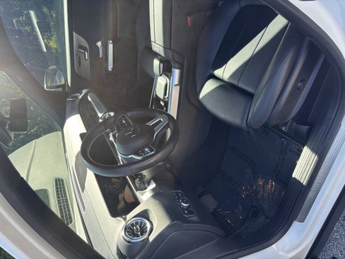 Used 2023 Mercedes-Benz GLB 250 4MATIC image 5