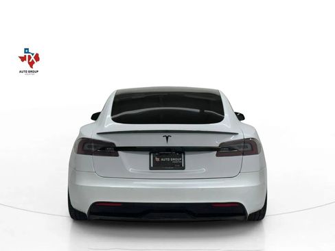 Used 2022 Tesla Model S Plaid image 7